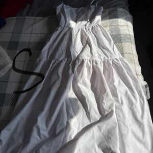 Elegant White Maxi Dress